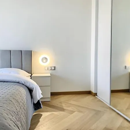 Bright, Newly Renovated