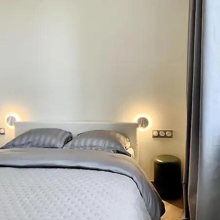 Lejlighed Bright, Newly Renovated *
