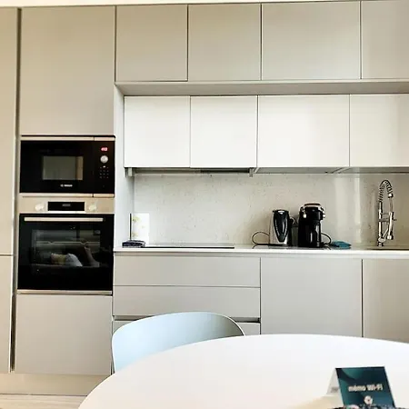 Bright, Newly Renovated *