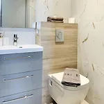 Διαμέρισμα Bright, Newly Renovated