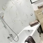 Bright, Newly Renovated *